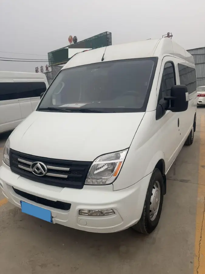 2023 MAXUS XinTu V80 2.0T 127HP L4 6MT