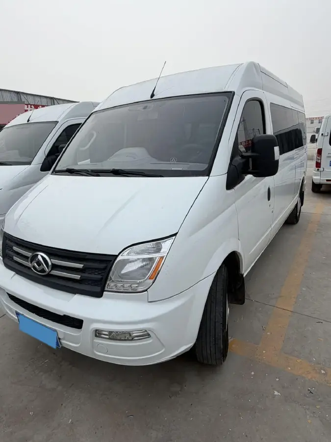 2021 MAXUS XinTu V80 2.0T 139HP L4 6MT
