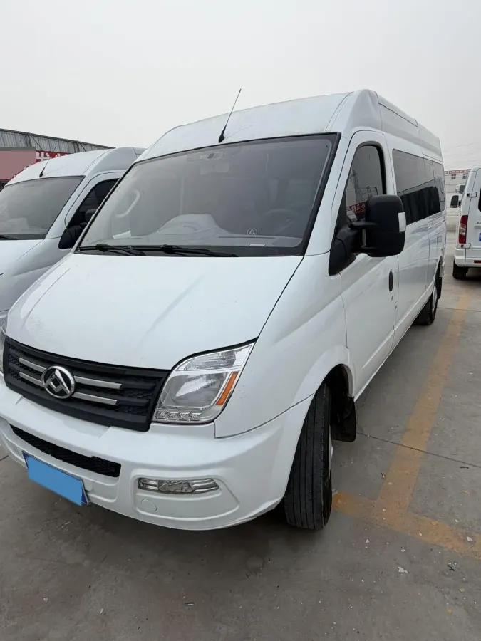 2021 MAXUS XinTu V80 2.0T 139HP L4 6MT,autocango,china used car exporter,china ev exporter,chinese used car exporter,chinese used ev exporter
