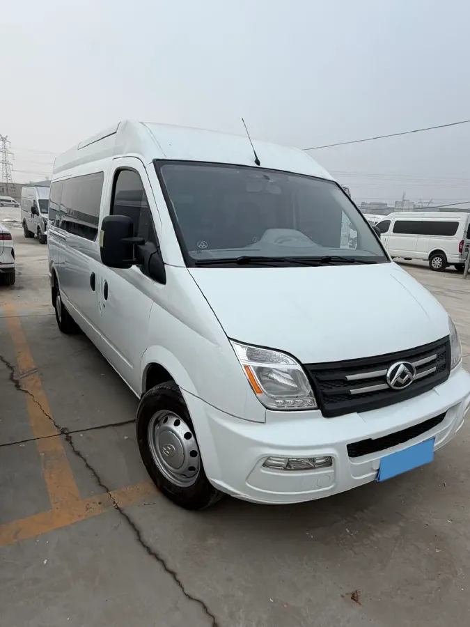 2021 MAXUS XinTu V80 2.0T 139HP L4 6MT,autocango,china used car exporter,china ev exporter,chinese used car exporter,chinese used ev exporter