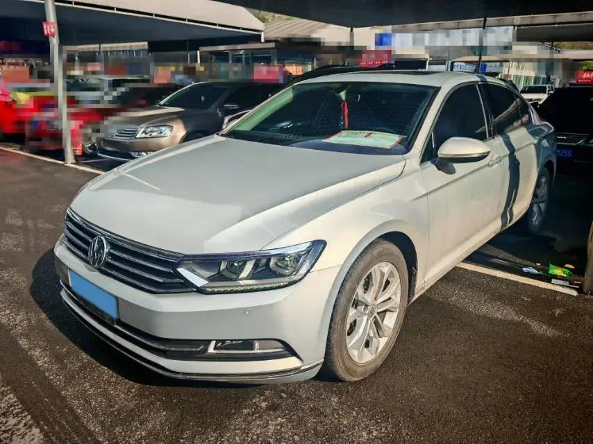 2017 Volkswagen Magotan 1.8T 180HP L4 7DCT
