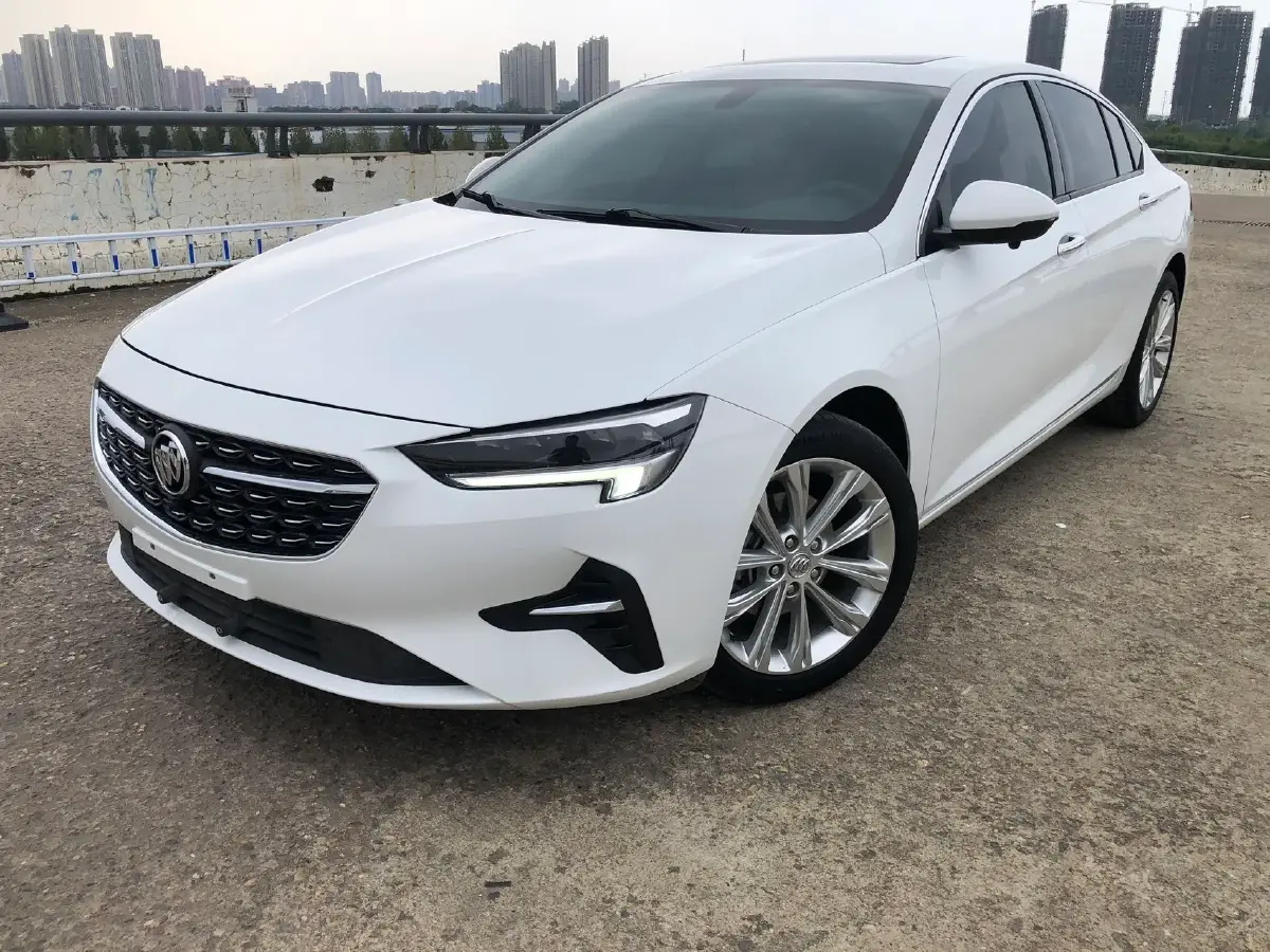 2022 Buick Regal 2.0T 237HP L4 9AT