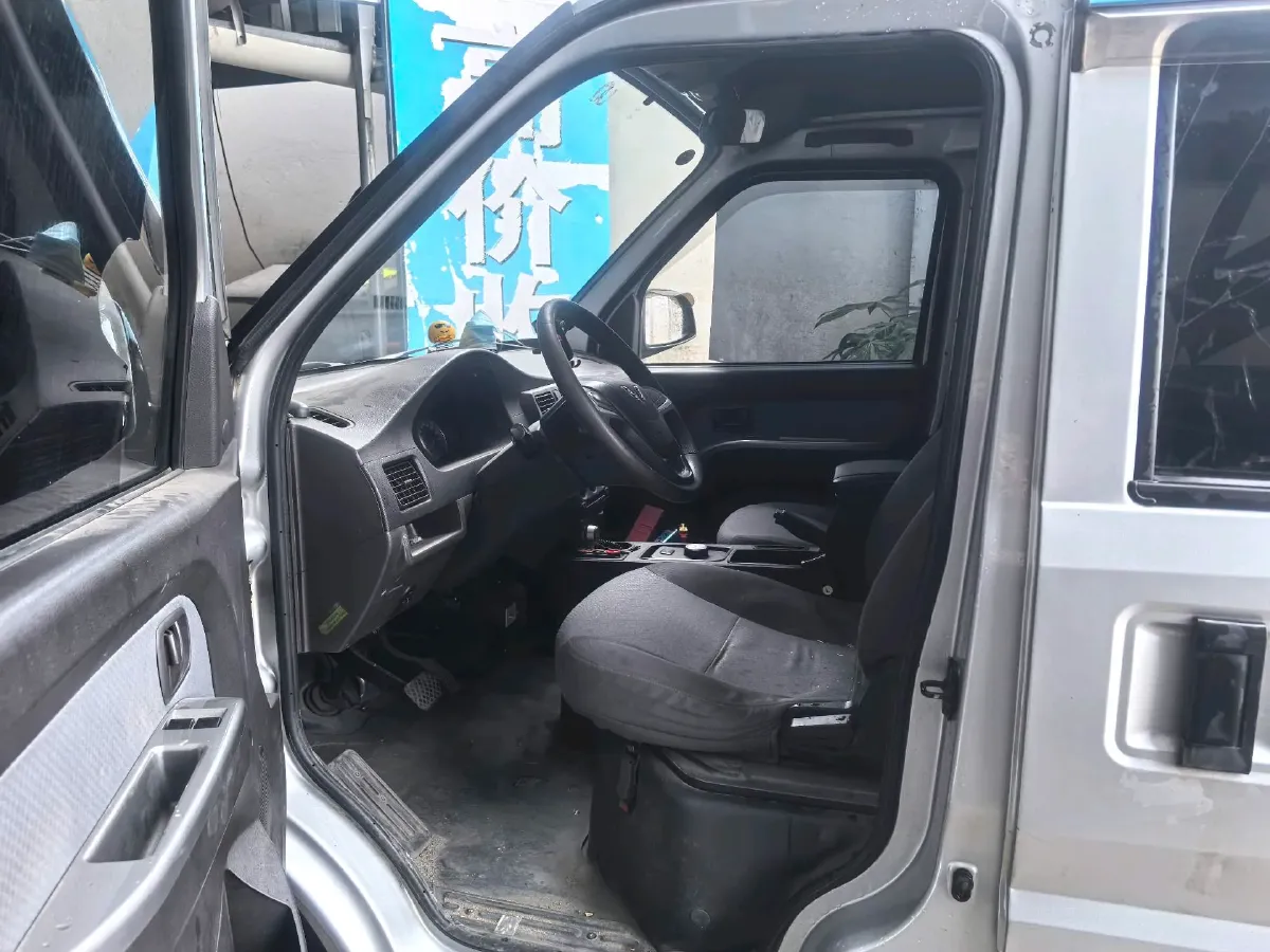 2022 WuLing RongGuang Mini Truck EV BEV 41.5KWH,autocango,china used car exporter,china ev exporter,chinese used car exporter,chinese used ev exporter