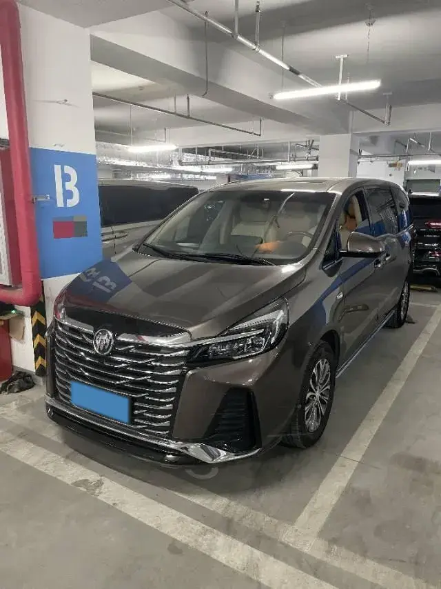 2023 Buick GL8 2.0T 237HP L4 9AT