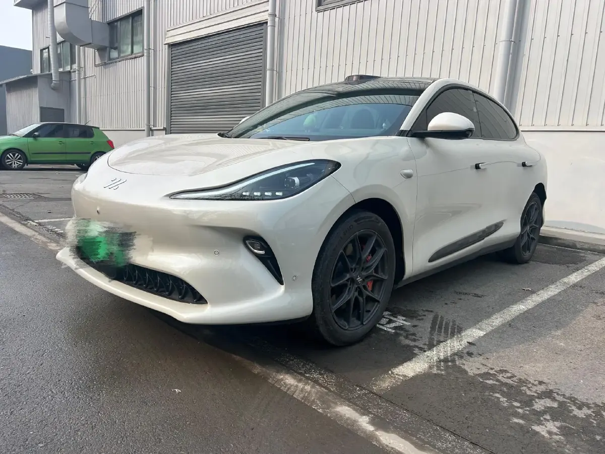 2025 IM LS6 BEV 83KWH