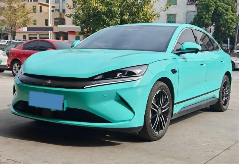 2025 BYD QinL BEV