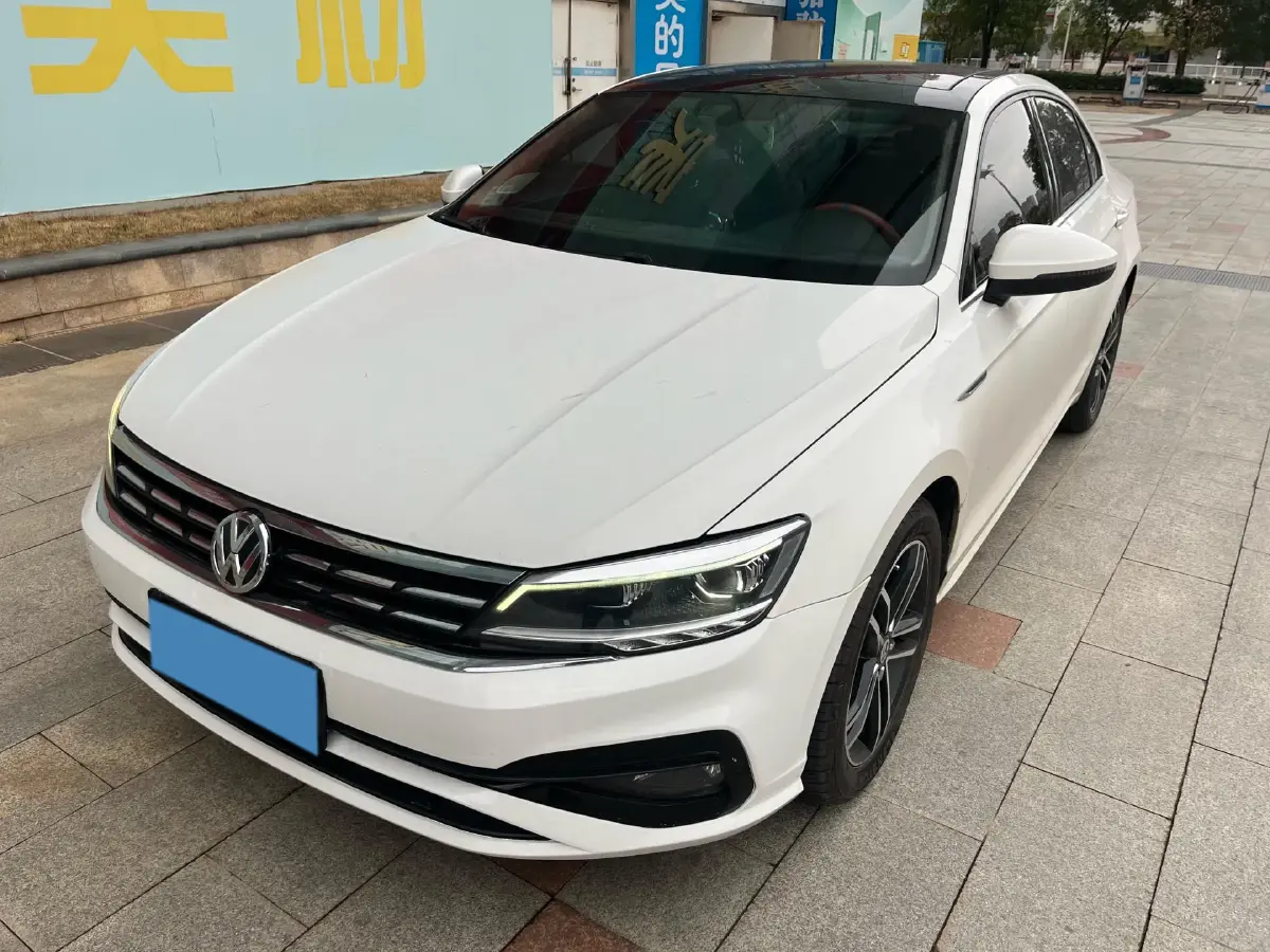 2019 Volkswagen Passat 1.4T 150HP L4 7DCT