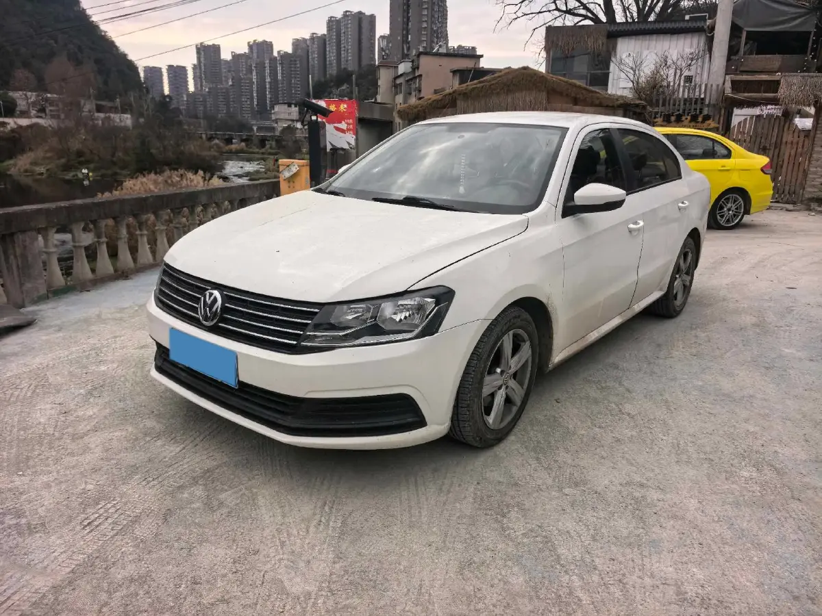 2017 Volkswagen Lavida 1.6L 110HP L4 6AT