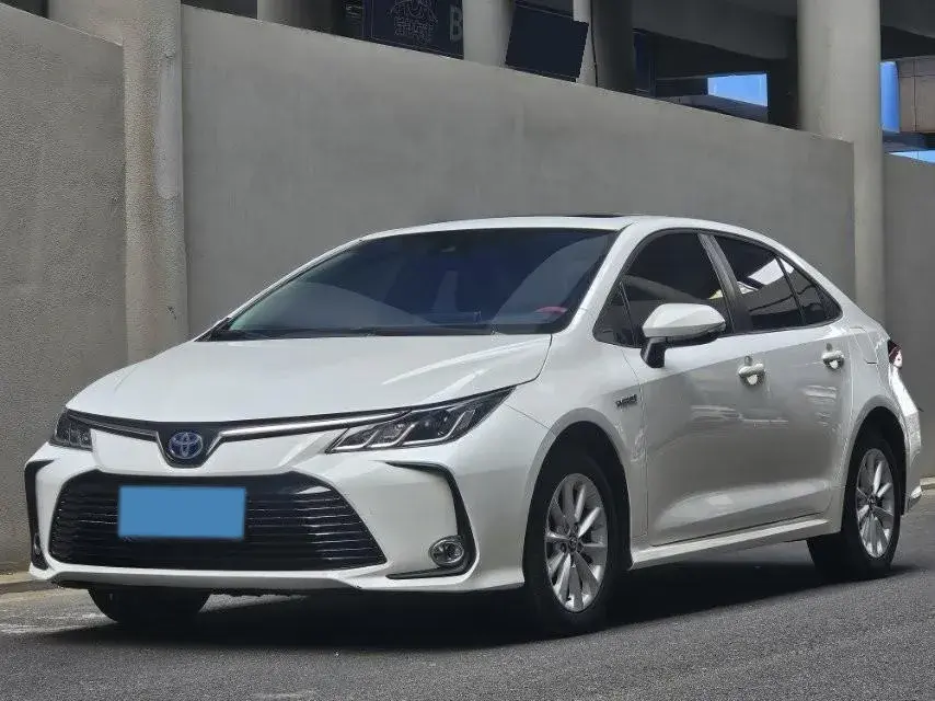 2022 Toyota Corolla 1.8L 98HP L4 E-CVT Hybrid