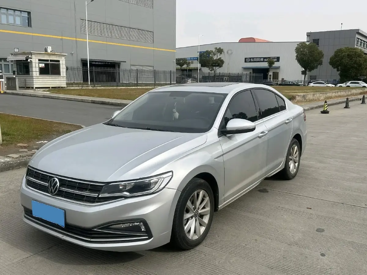 2020 Volkswagen Bora 1.5L 113HP L4 6AT