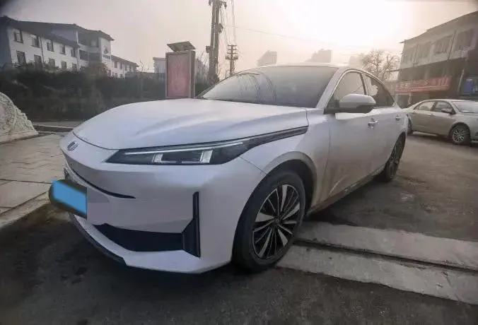 2025 ChangAn QiYuan A05 1.5L 98HP L4 E-CVT PHEV 18.4KWH