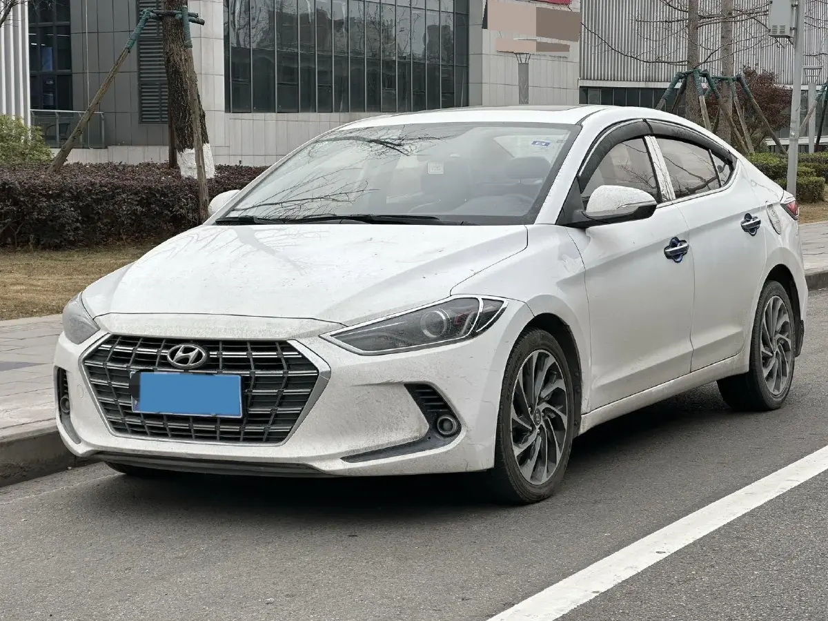 2019 Hyundai Elantra 1.5L 115HP L4 CVT