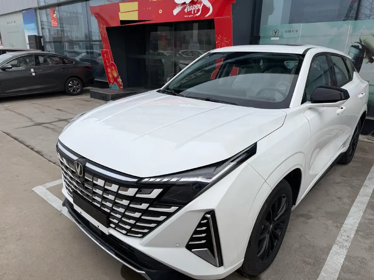2024 ChangAn UNI-Z 1.5L 98HP L4 E-CVT PHEV 18.4KWH