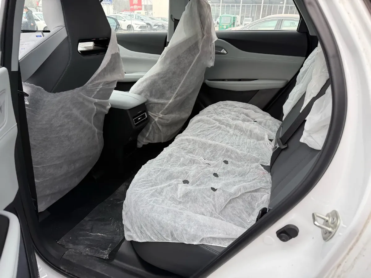 2024 ChangAn UNI-Z 1.5L 98HP L4 E-CVT PHEV 18.4KWH,autocango,china used car exporter,china ev exporter,chinese used car exporter,chinese used ev exporter