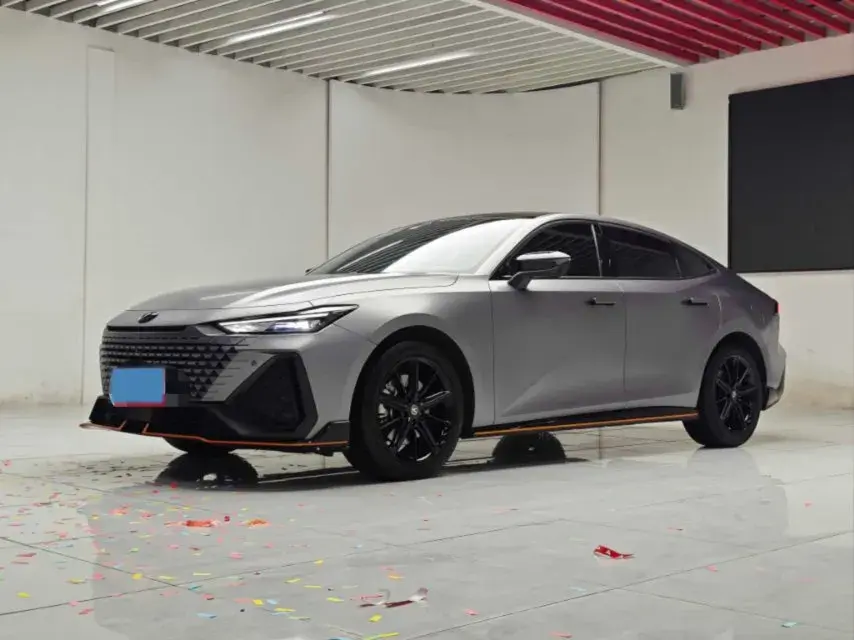 2022 ChangAn UNI-V 2.0T 233HP L4 8AT