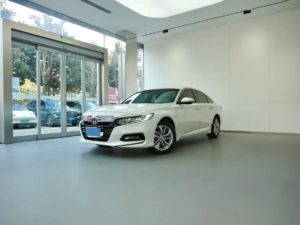 2018 Honda Accord 1.5T 177HP L4 CVT
