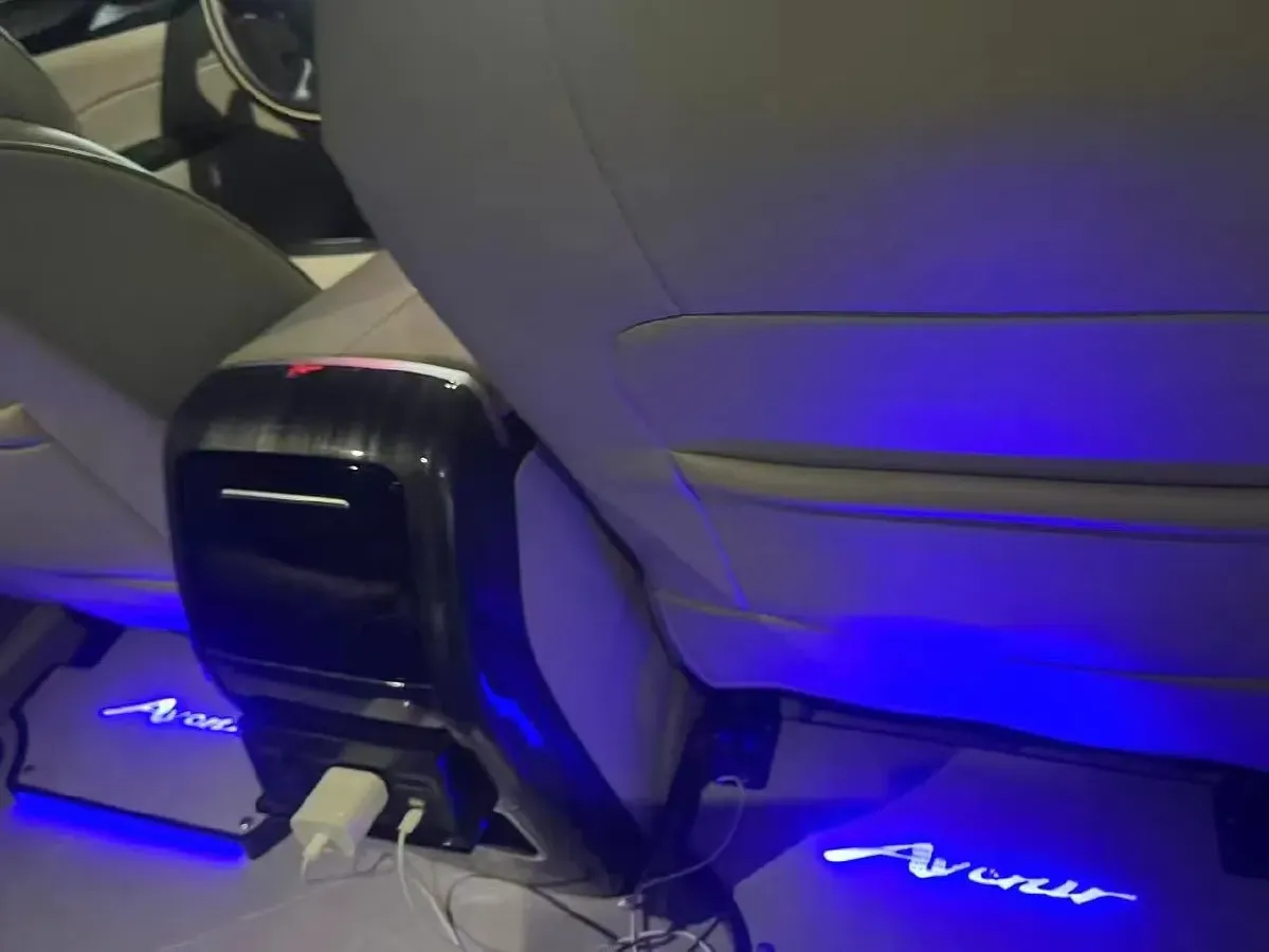 2021 Buick GL8 2.0T 237HP L4 9AT,autocango,china used car exporter,china ev exporter,chinese used car exporter,chinese used ev exporter