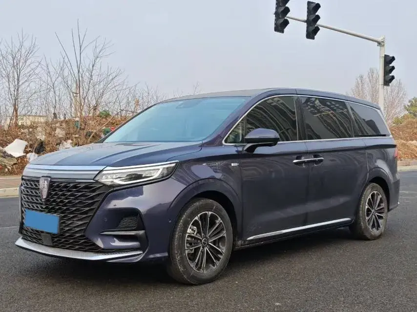 2022 Roewe iMAX8 2.0T 234HP L4 8AT