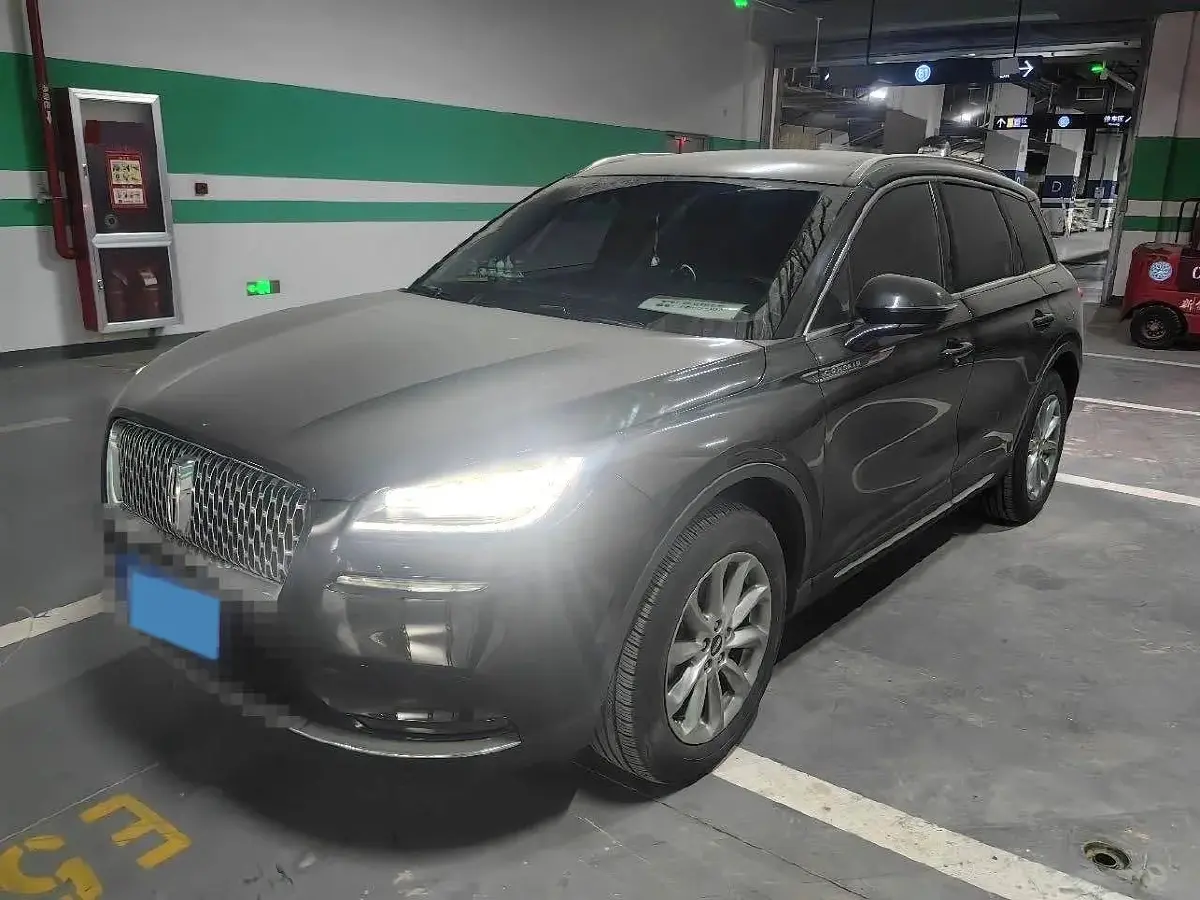 2020 Lincoln Corsair 2.0T 245HP L4 8AT