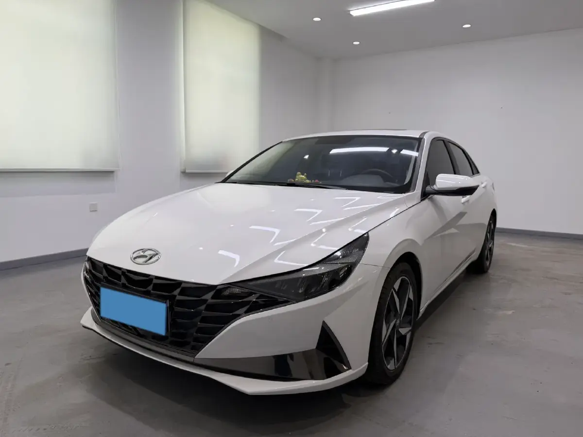 2021 Hyundai Elantra 1.5L 115HP L4 CVT