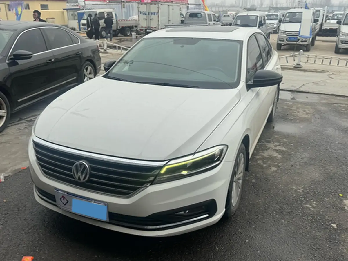 2019 Volkswagen Sagitar 1.2T 116HP L4 7DCT