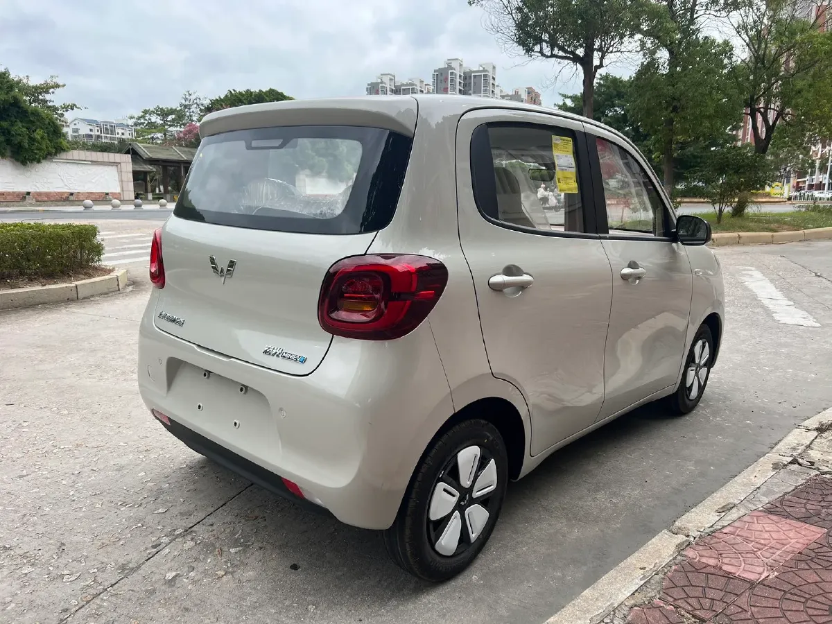 2025 WuLing HongGuang MINI EV BEV 16.2KWH,autocango,china used car exporter,china ev exporter,chinese used car exporter,chinese used ev exporter