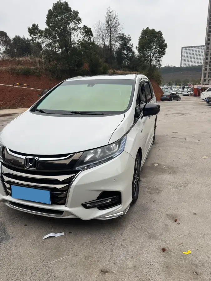 2019 Honda Odyssey 2.0L 146HP L4 E-CVT Hybrid