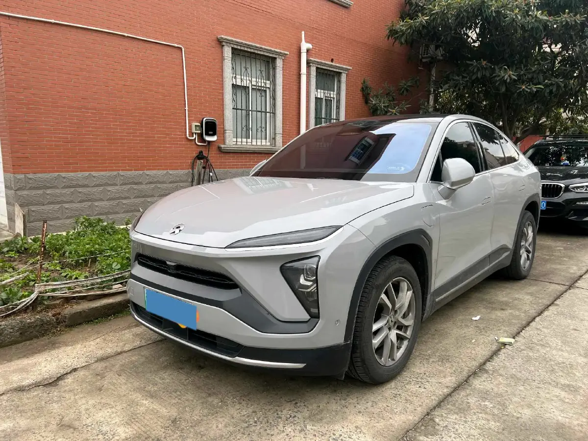 2022 NIO EC6 BEV 75KWH
