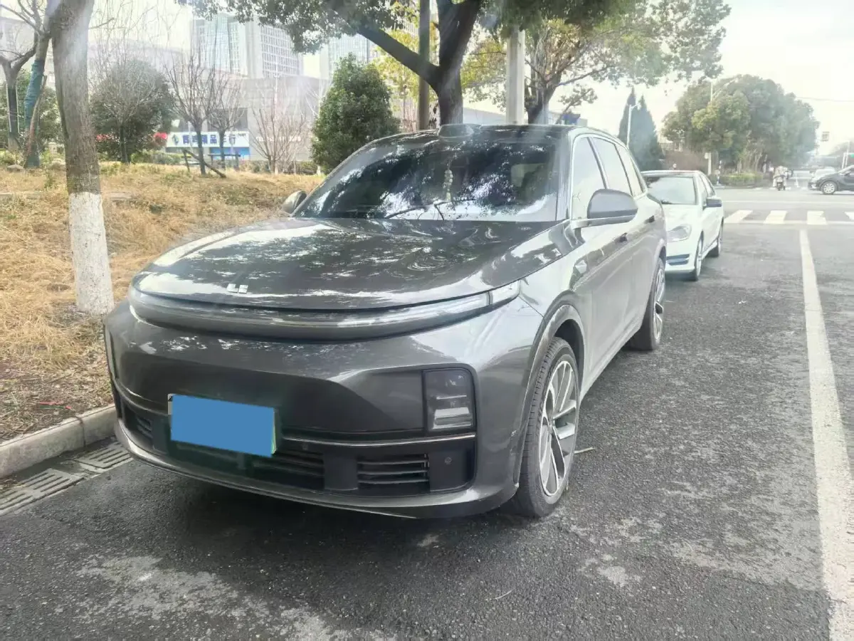 2024 Li L8 Range Extended 154HP REEV 42.8KWH