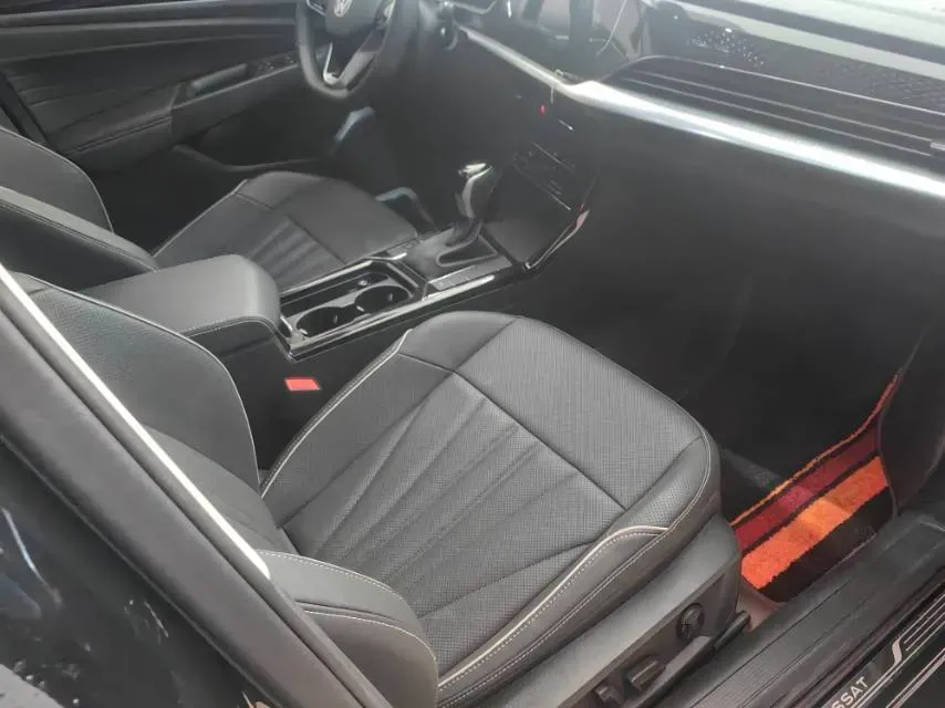 2024 Volkswagen Passat 2.0T 186HP L4 7DCT,autocango,china used car exporter,china ev exporter,chinese used car exporter,chinese used ev exporter