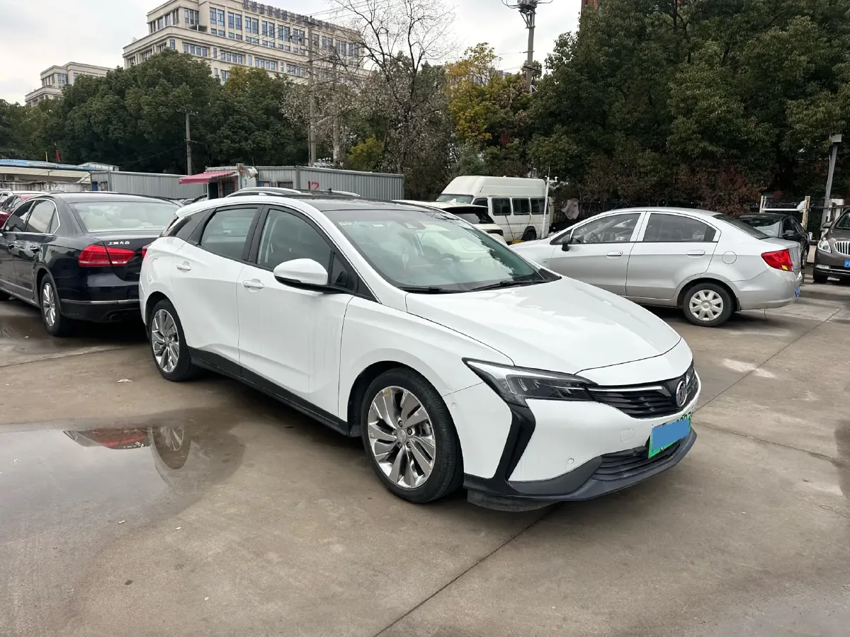 2020 Ford Escape 2.0T 248HP L4 8AT,autocango,china used car exporter,china ev exporter,chinese used car exporter,chinese used ev exporter