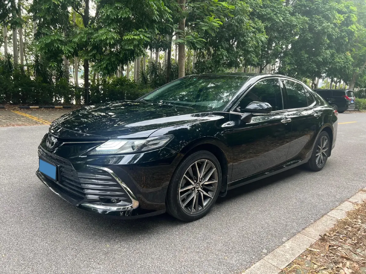 2021 Toyota Camry 2.5L 209HP L4 8AT