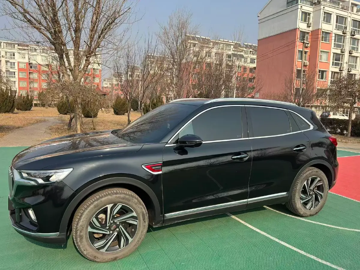 2022 HongQi HS5 2.0T 224HP L4 6AT