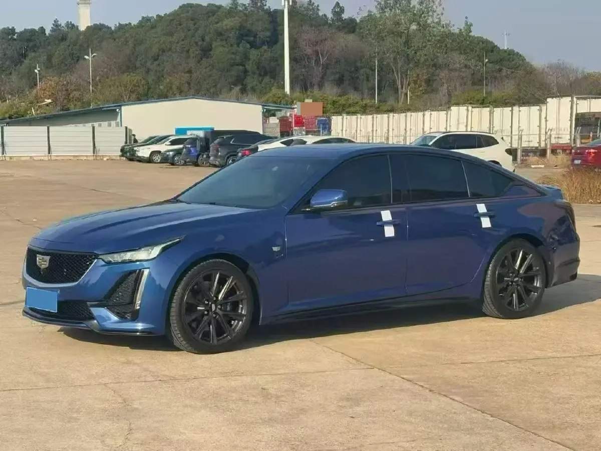 2020 Cadillac CT5 2.0T 241HP L4 10AT