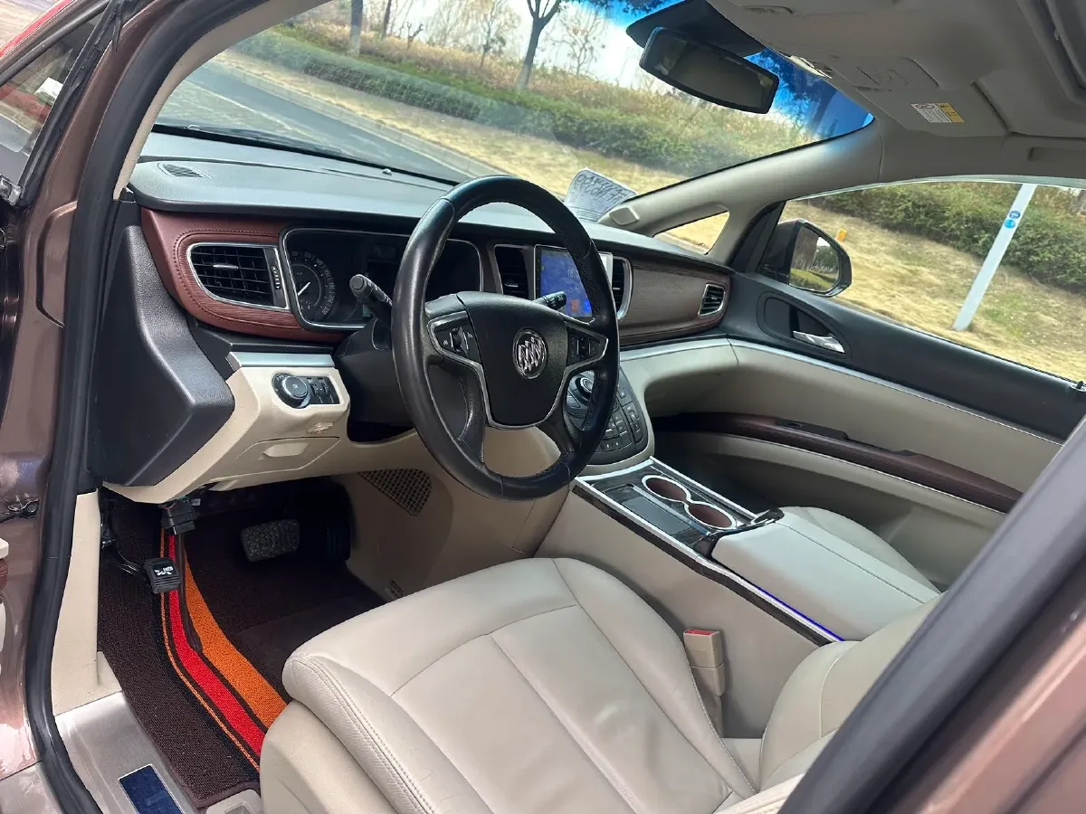 2018 Buick GL8 2.0T 260HP L4 6AT,autocango,china used car exporter,china ev exporter,chinese used car exporter,chinese used ev exporter