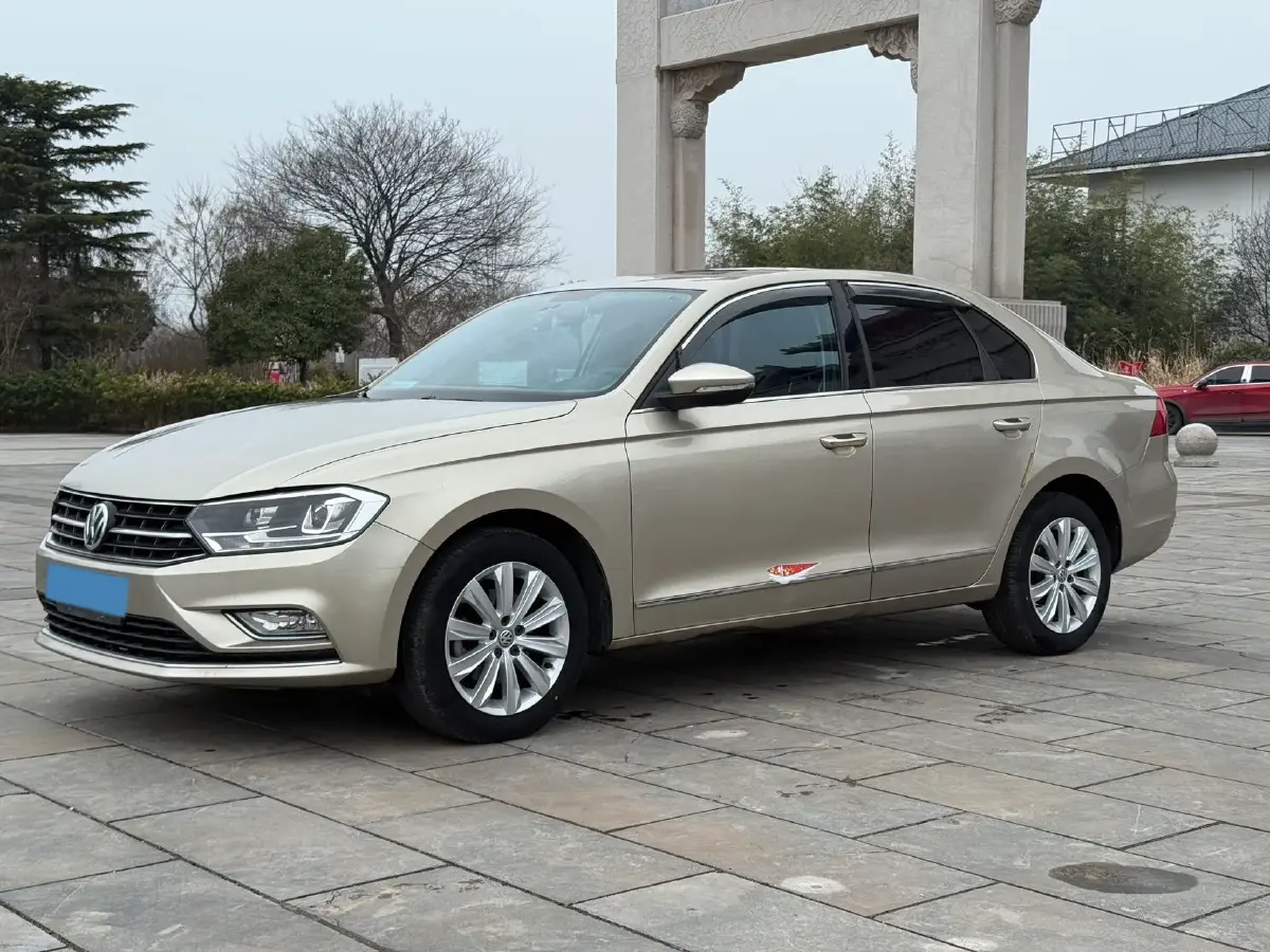 2018 Volkswagen Bora 1.5L 110HP L4 6AT