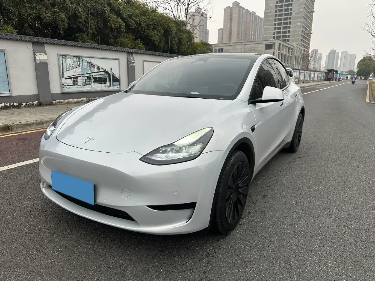 2022 Tesla Model Y BEV 60KWH
