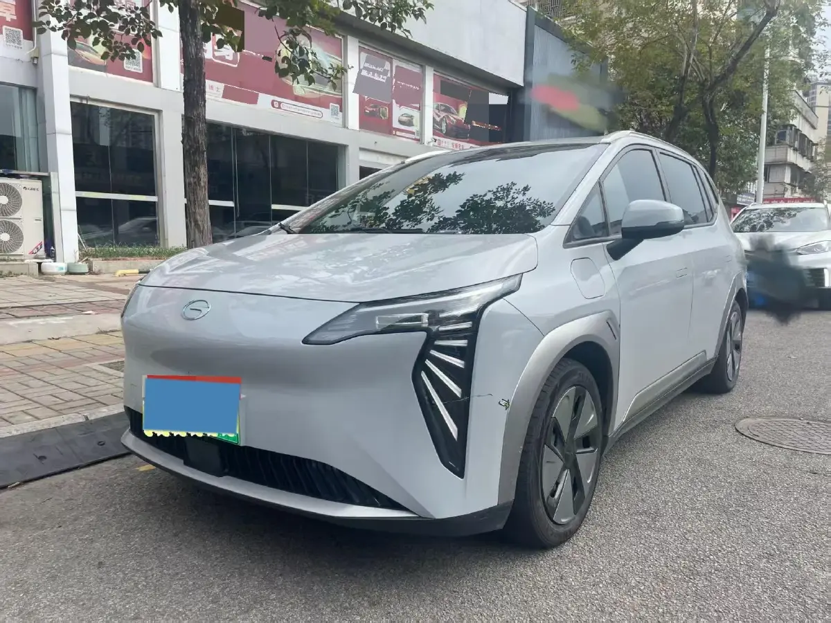 2023 Aion Y BEV 61.7KWH