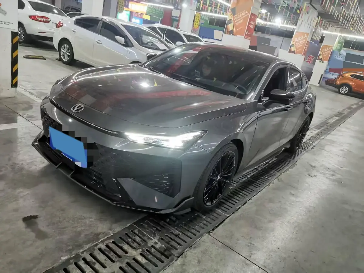 2024 ChangAn UNI-V 1.5T 188HP L4 7DCT