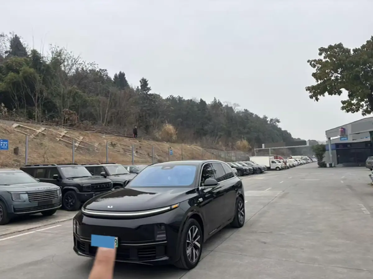 2023 Li L7 Range Extended 154HP REEV 40.9KWH