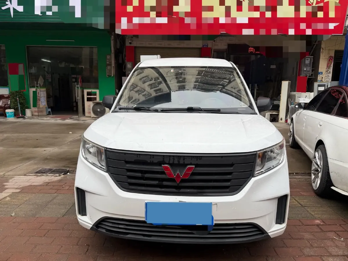 2021 WuLing ZhengChen 1.5T 147HP L4 6MT,autocango,china used car exporter,china ev exporter,chinese used car exporter,chinese used ev exporter