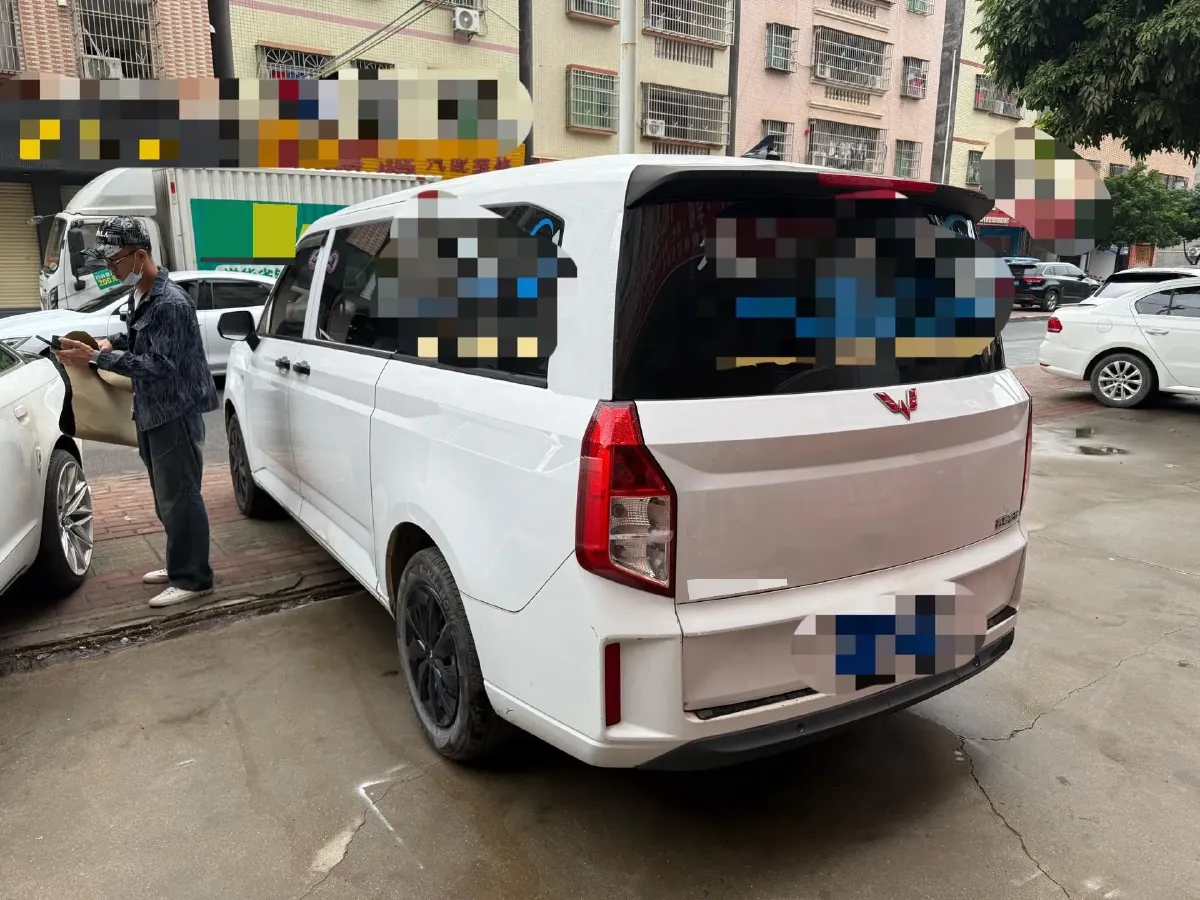 2021 WuLing ZhengChen 1.5T 147HP L4 6MT,autocango,china used car exporter,china ev exporter,chinese used car exporter,chinese used ev exporter