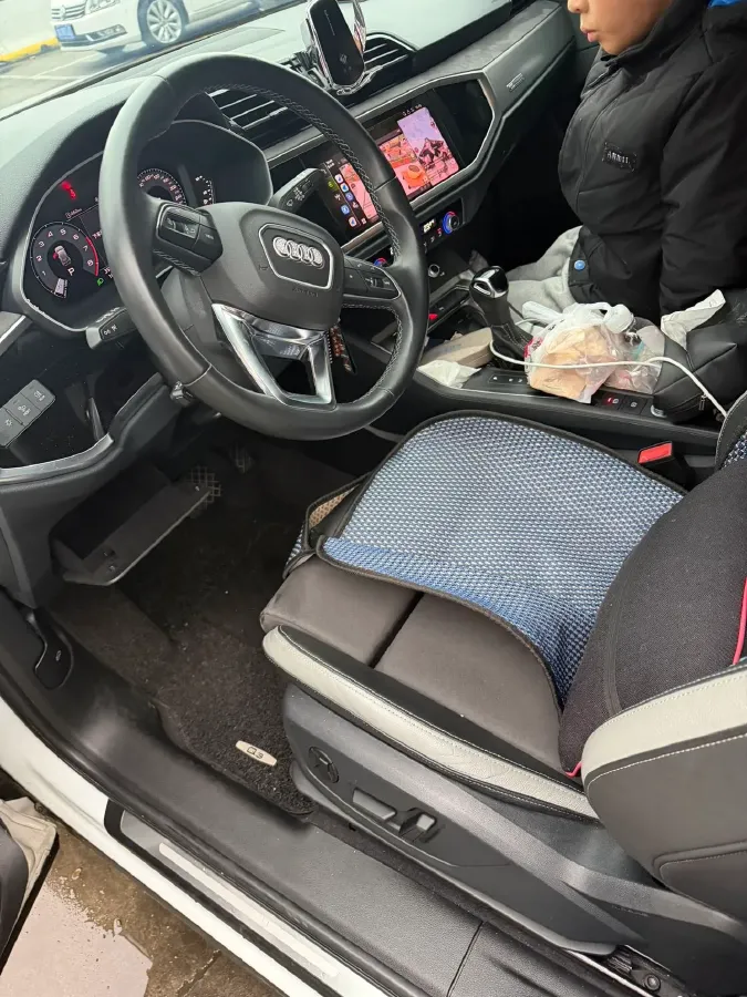 2022 Audi Q3 1.4T 150HP L4 7DCT,autocango,china used car exporter,china ev exporter,chinese used car exporter,chinese used ev exporter