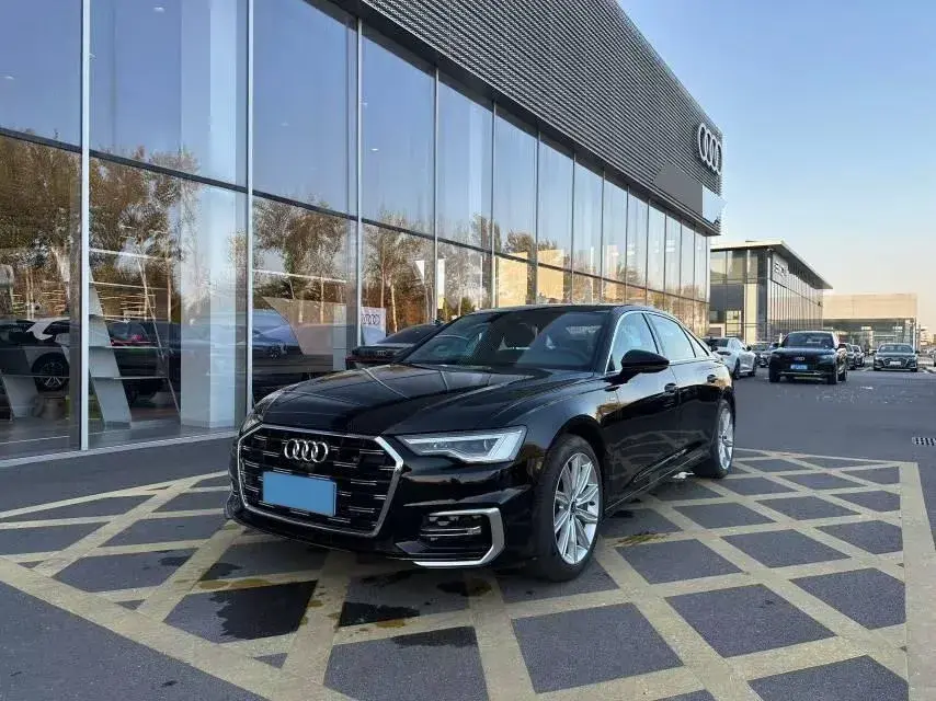 2024 Audi A6L 2.0T 245HP L4 7DCT