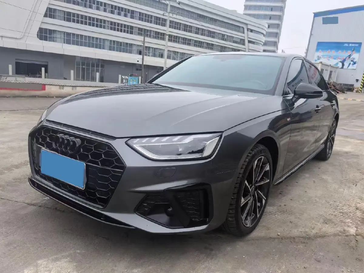 2023 Audi A4L 2.0T 190HP L4 7DCT