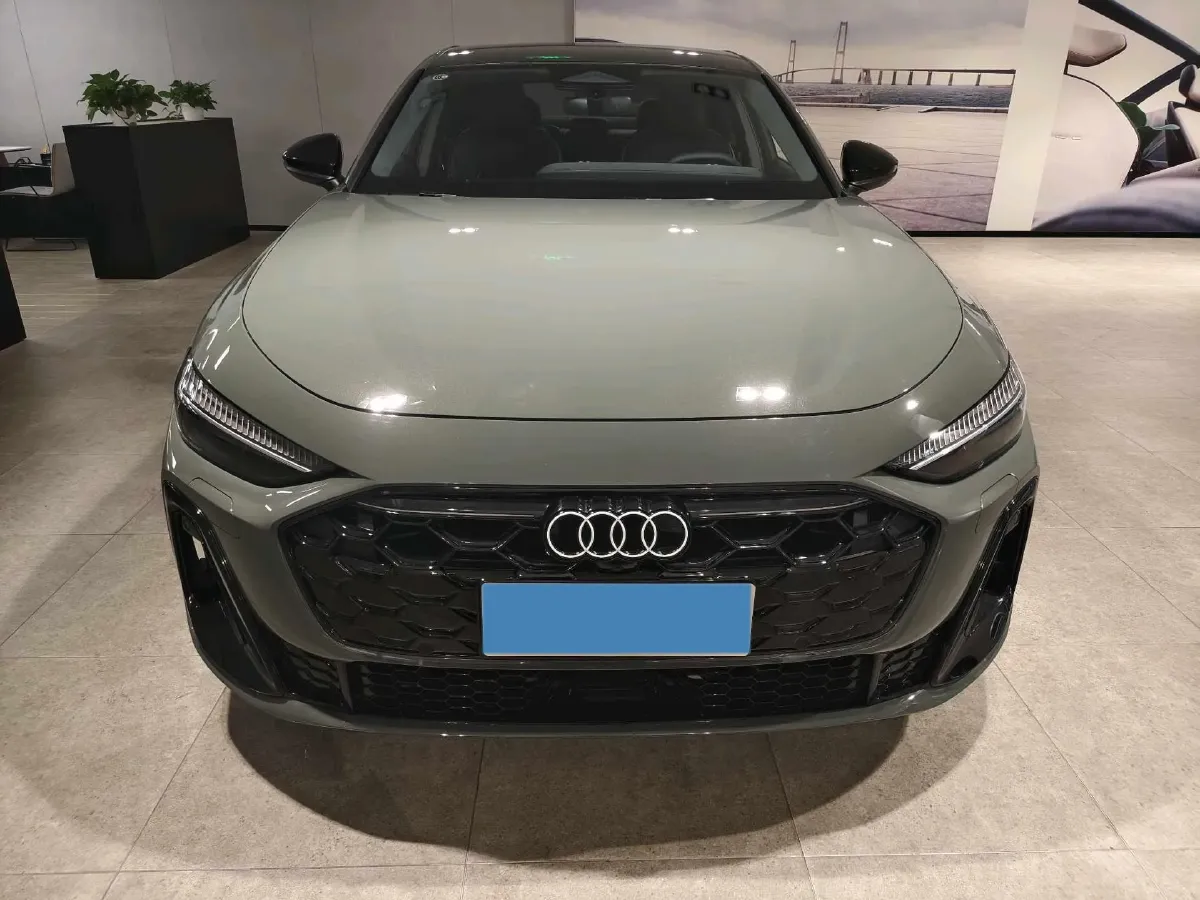 2026 Audi A5L 2.0T 170HP L4 7DCT,autocango,china used car exporter,china ev exporter,chinese used car exporter,chinese used ev exporter