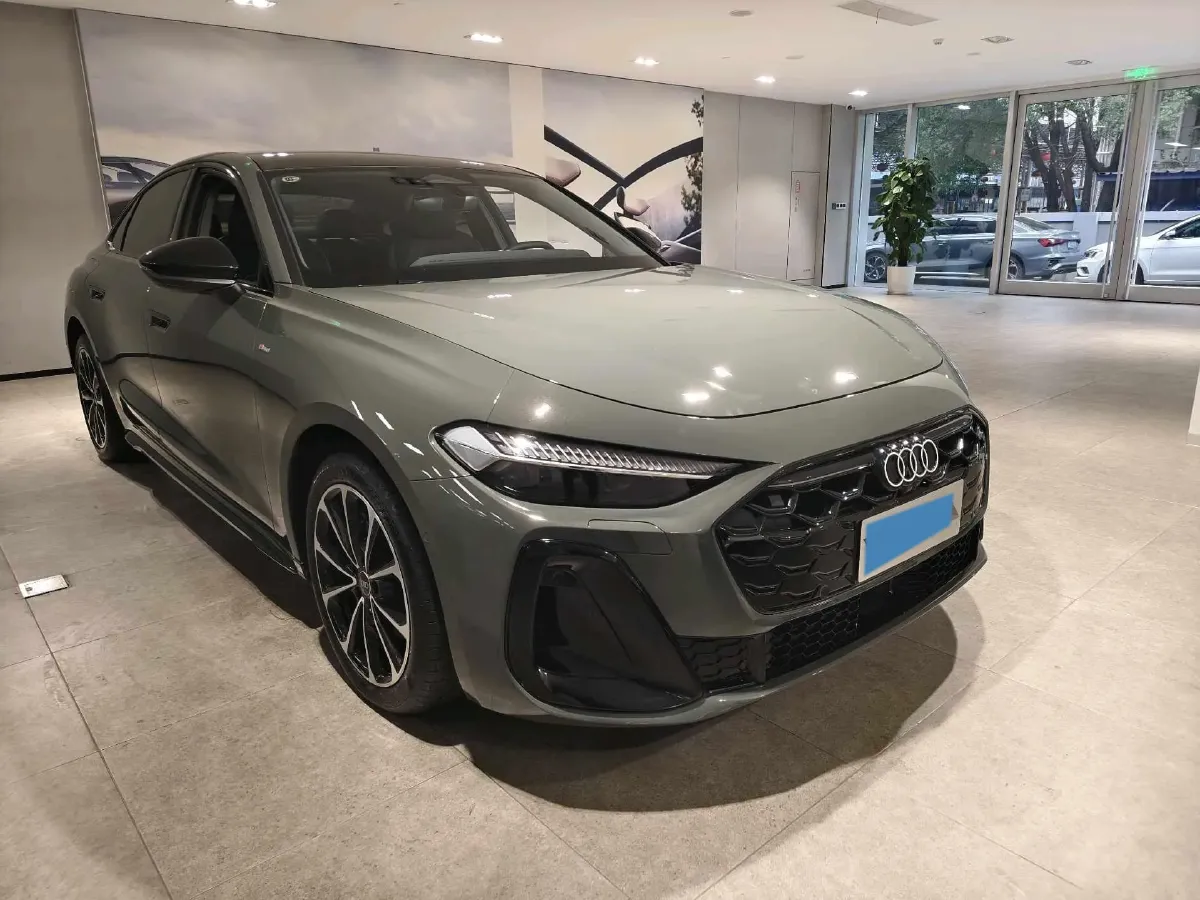 2026 Audi A5L 2.0T 170HP L4 7DCT,autocango,china used car exporter,china ev exporter,chinese used car exporter,chinese used ev exporter