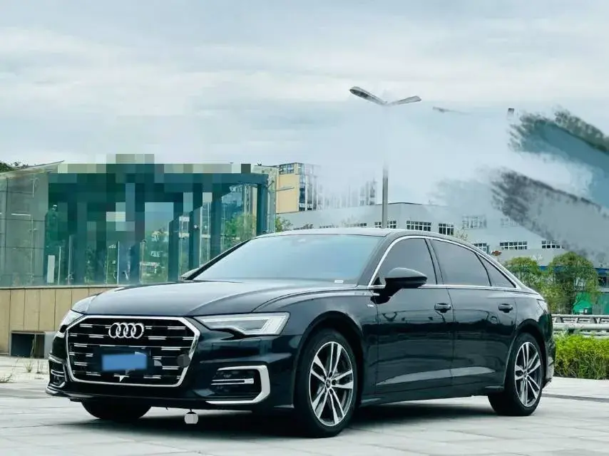 2025 Audi A6L 2.0T 190HP L4 7DCT