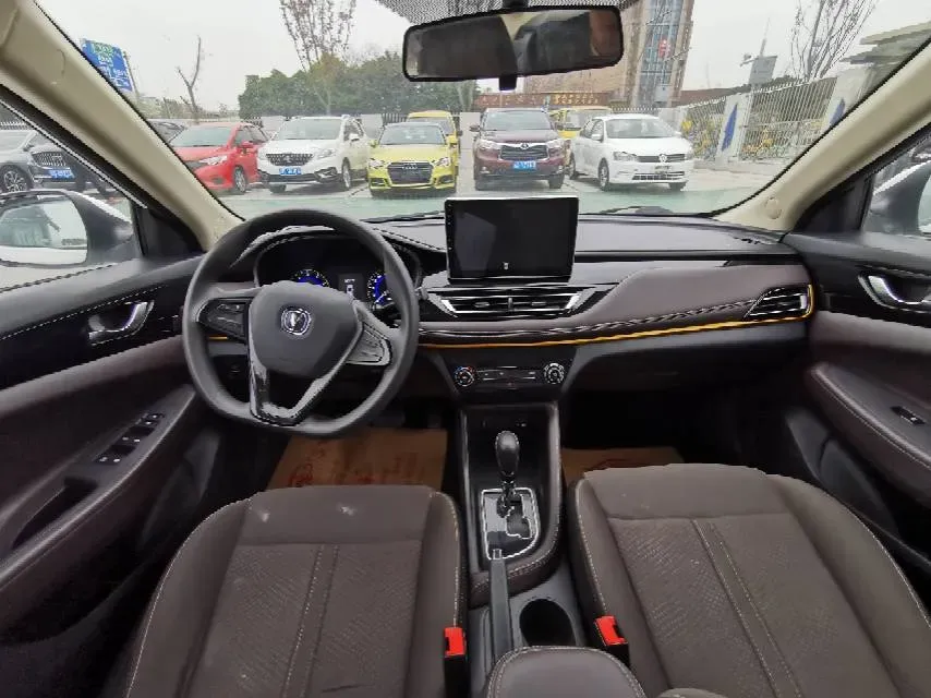 2021 ChangAn Eado DT 1.6L 125HP L4 4AT,autocango,china used car exporter,china ev exporter,chinese used car exporter,chinese used ev exporter