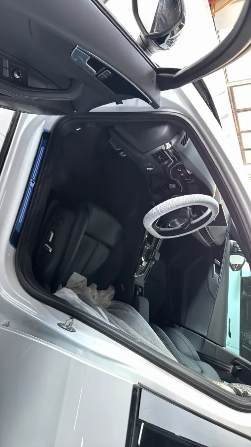 2024 Audi A4L 2.0T 190HP L4 7DCT,autocango,china used car exporter,china ev exporter,chinese used car exporter,chinese used ev exporter